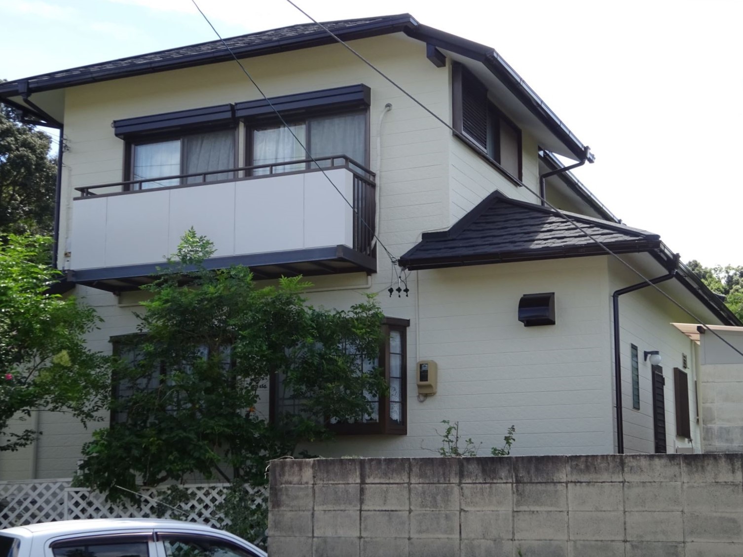 岡崎市滝町での外壁塗装と屋根カバー工法　S様邸　断熱塗料ガイナ